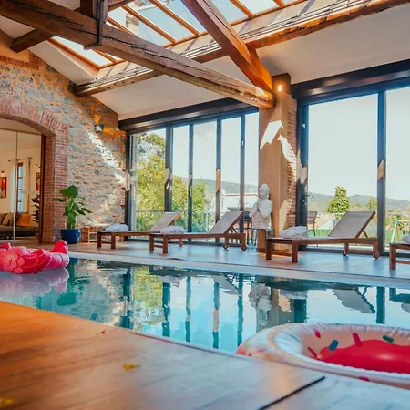 Villa Casa Vamae Pool & Private Cinema *