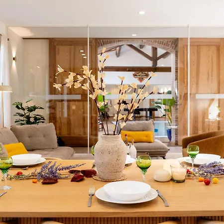Casa Vamae Pool & Private Cinema 别墅