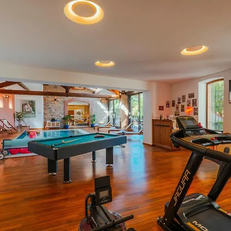 Casa Vamae Pool & Private Cinema 别墅 艾美丽·莱斯·班恩斯·帕尔